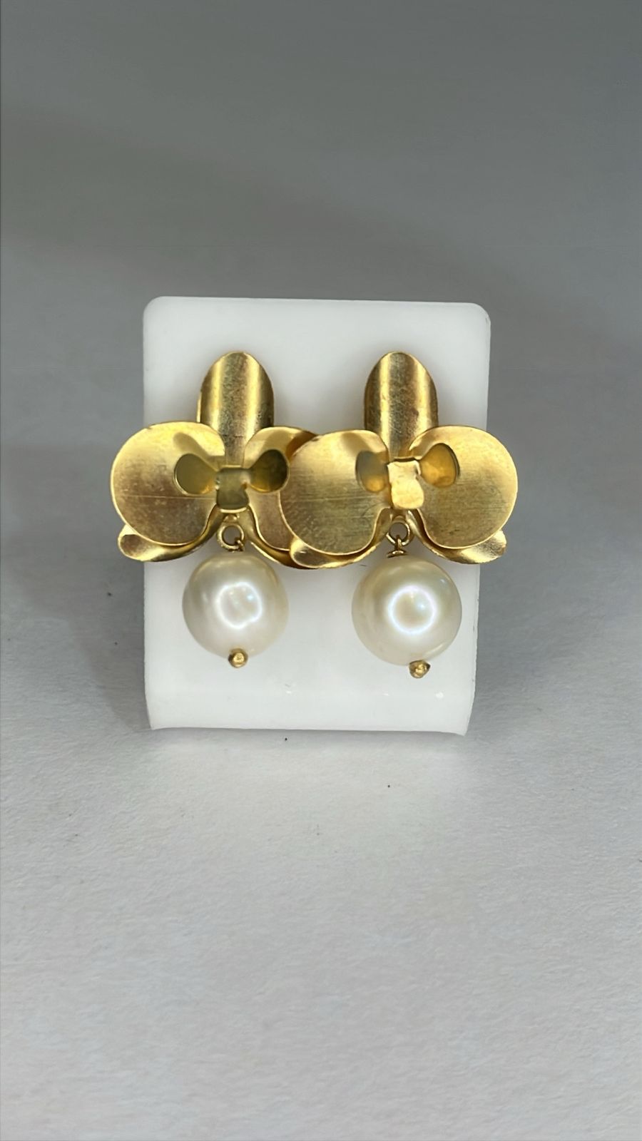 Brinco Flor com Pérola