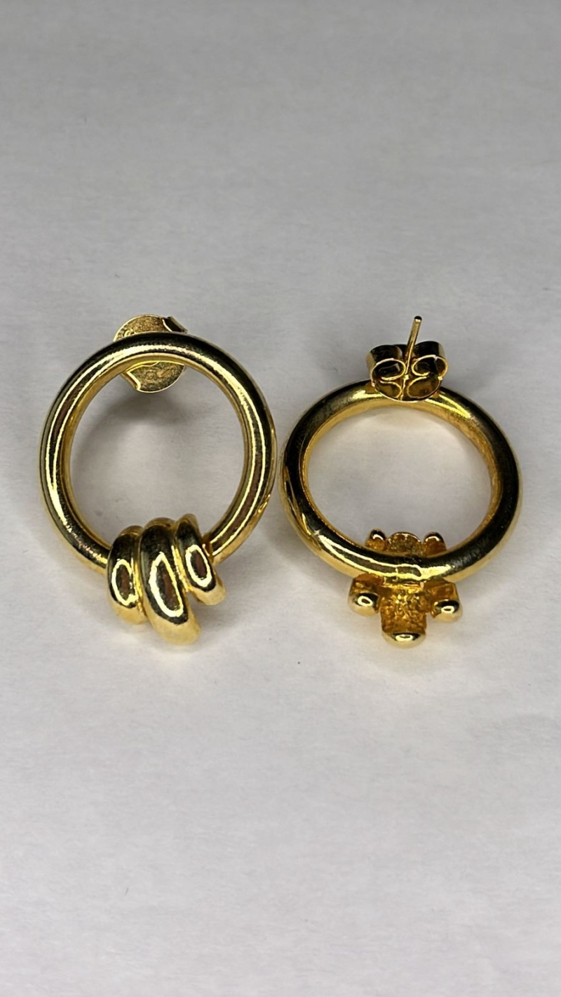 Brinco Argola Dourada com Detalhe de Elos