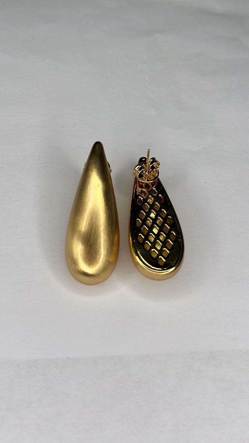 Brinco Pera Alongada Fosca