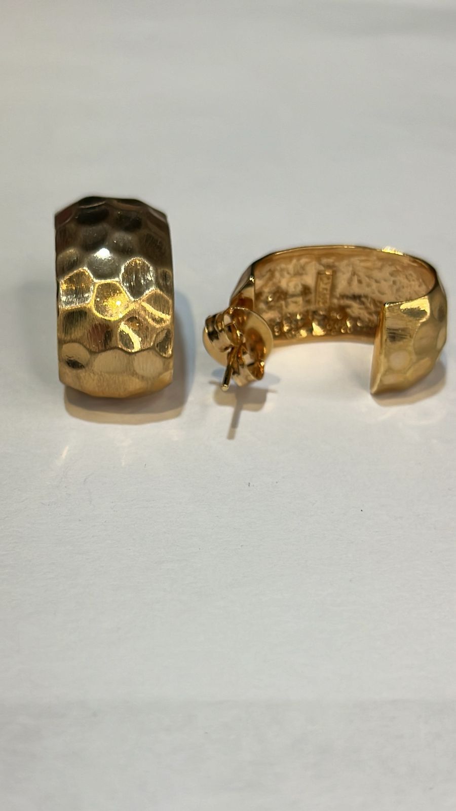 Brinco Argola Ear Cuff Texturizada