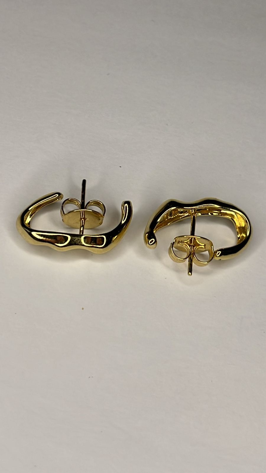 Brinco Dourado Contorno