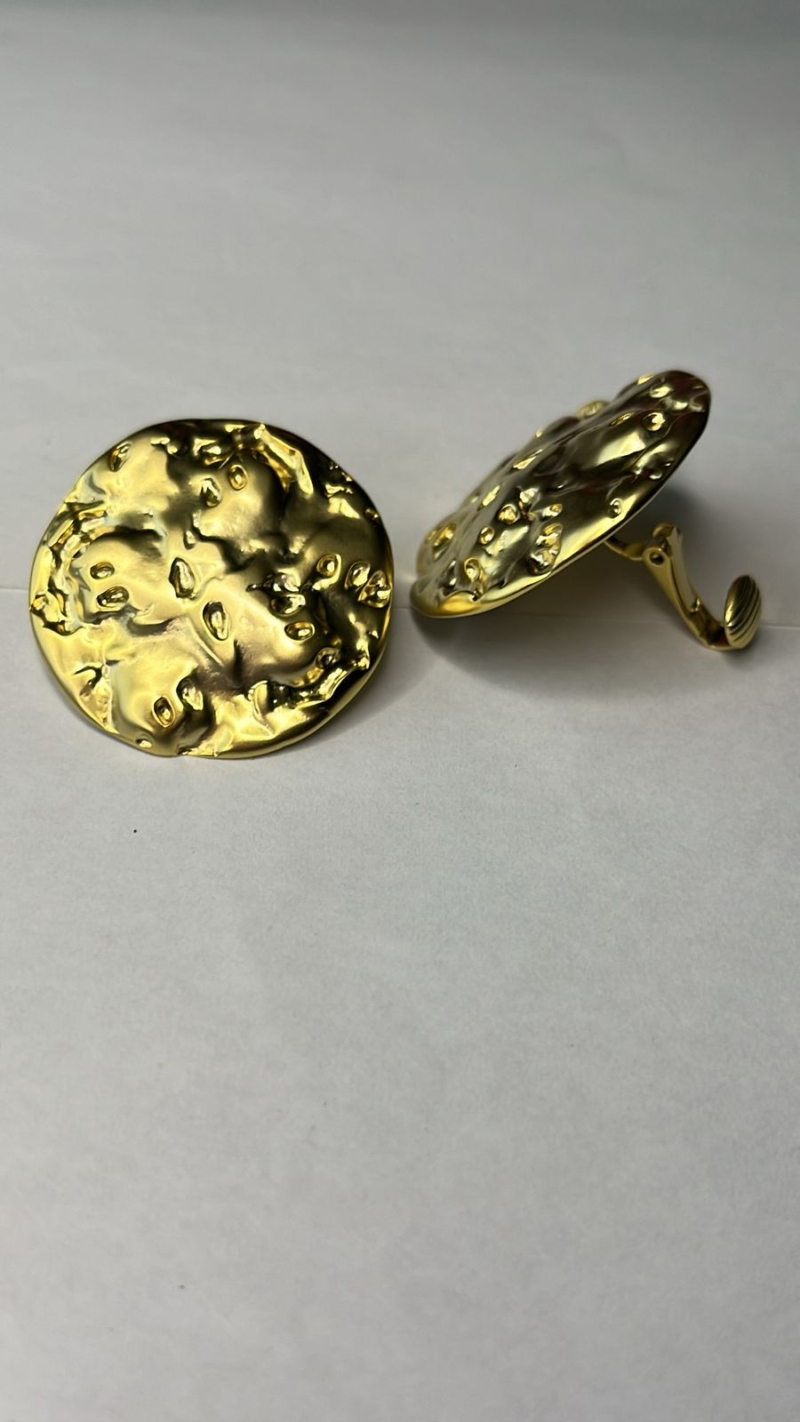 Brinco Lua Cheia Dourada